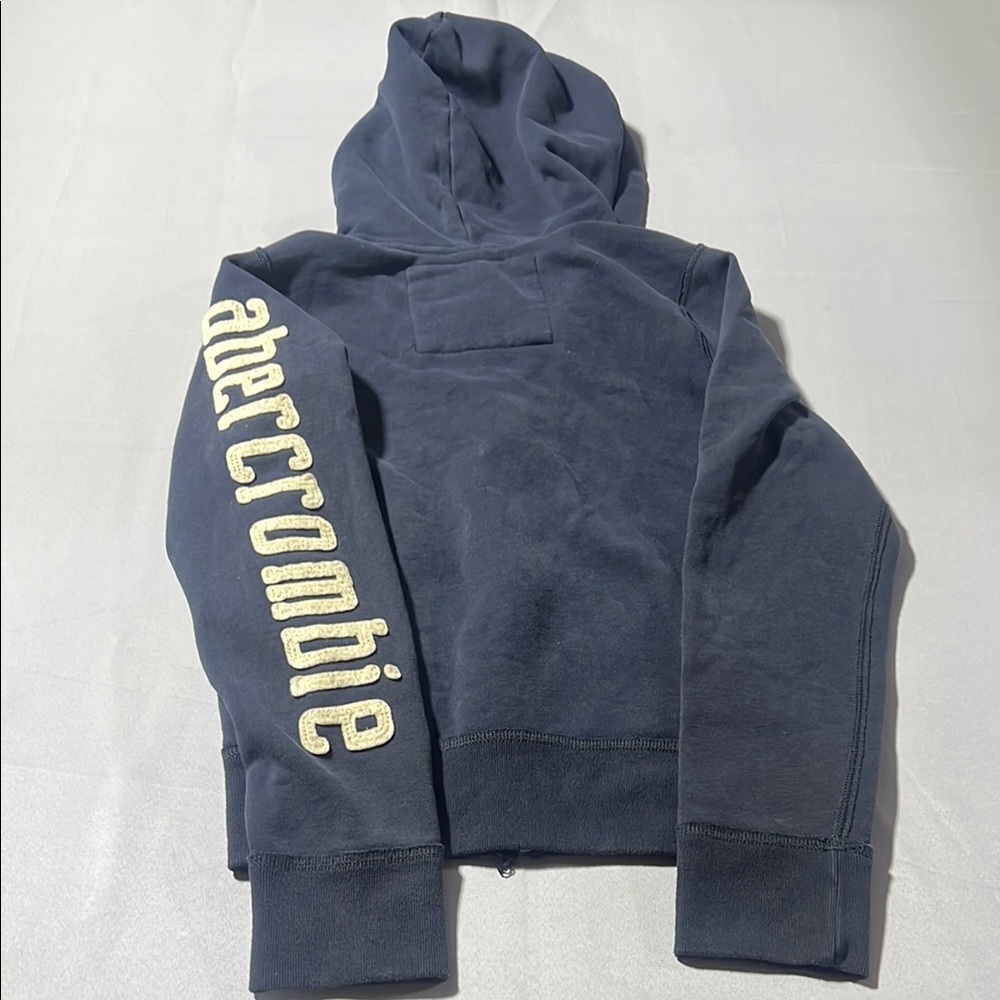 Hoodie and T-Shirt bundle - Picture 9 of 10